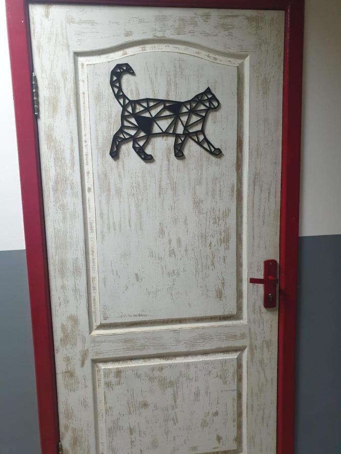 Мандри Хостел Oezjhorod Buitenkant foto